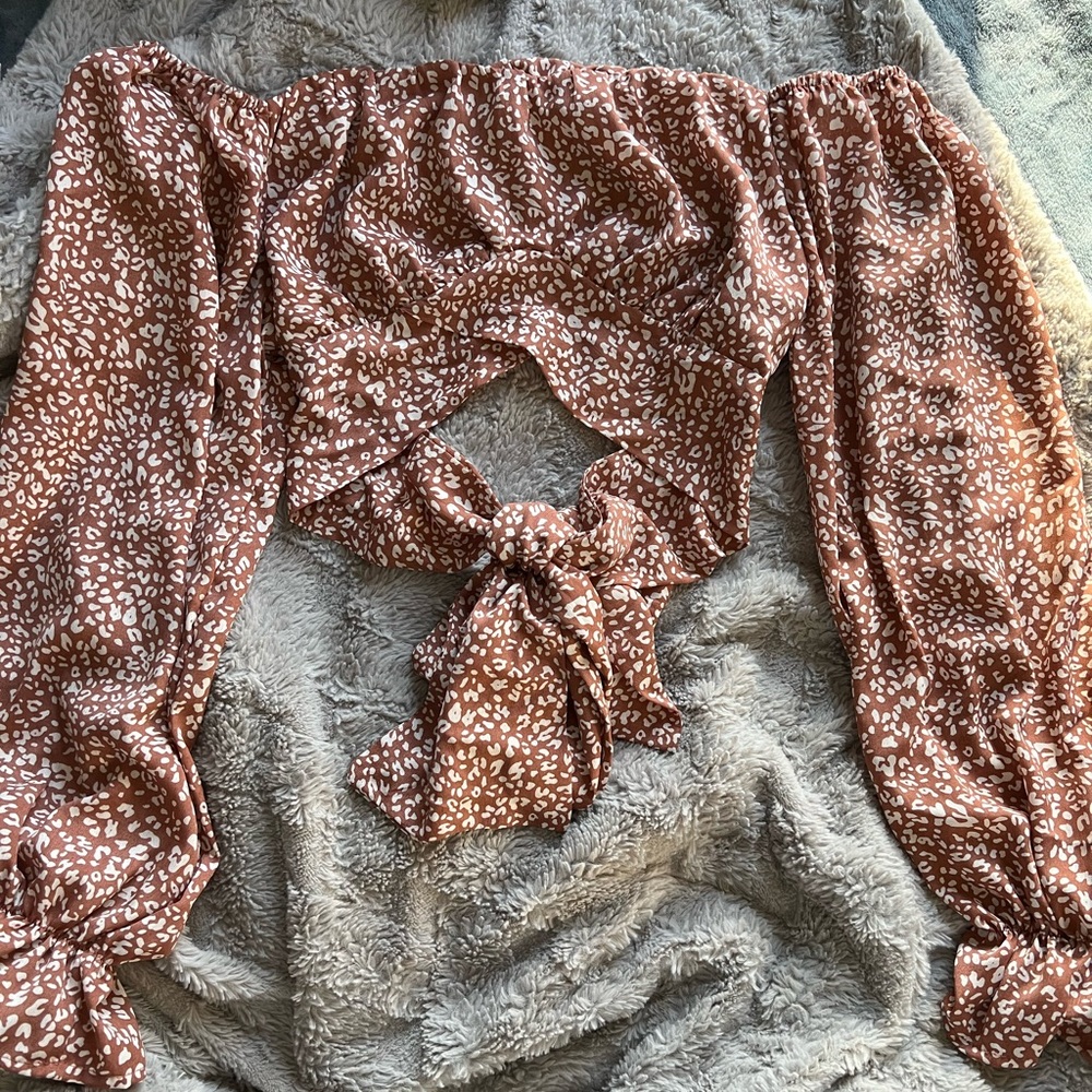 NEW Off-the-Shoulder Crop Top with Tie